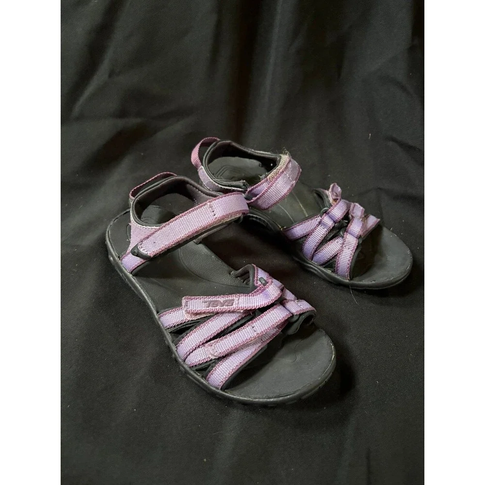 Teva girls size 12 Purple Strappy Sandals